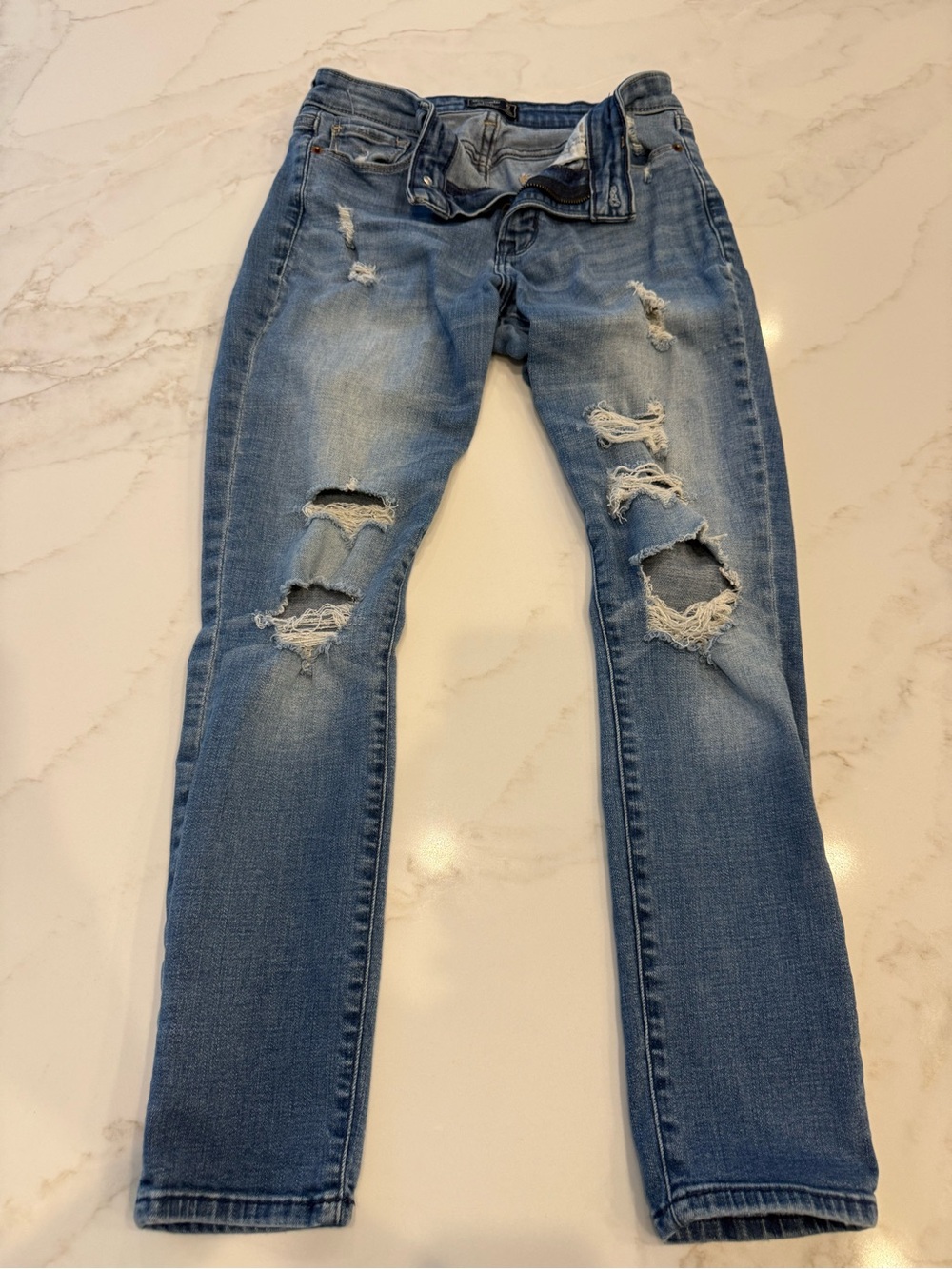 Women’s Abercrombie & Fitch Blue Ripped Skinny Jeans 27, 4S
